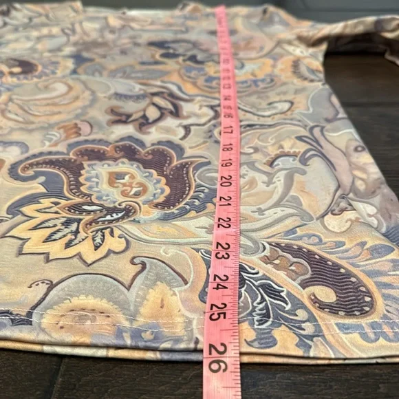 ❤️3/$30 Noracora Long Sleeve Top - Picture 8 of 10